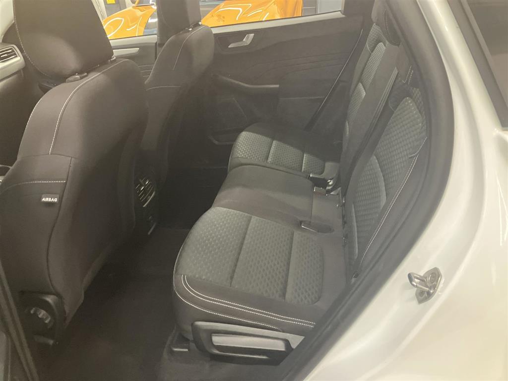 Ford Kuga 2,5 Plugin-hybrid Trend CVT 225HK 5d Trinl. Gear - Image 5