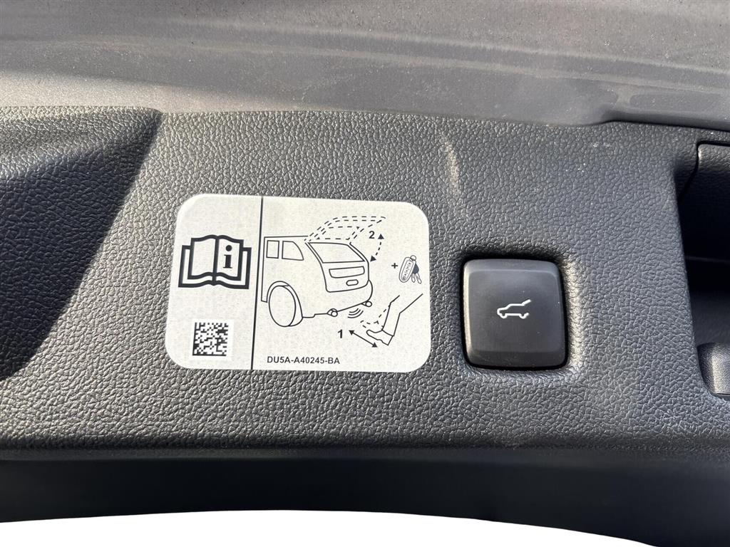 Ford Kuga 2,5 Plugin-hybrid Vignale CVT 225HK 5d Trinl. Gear - Image 18
