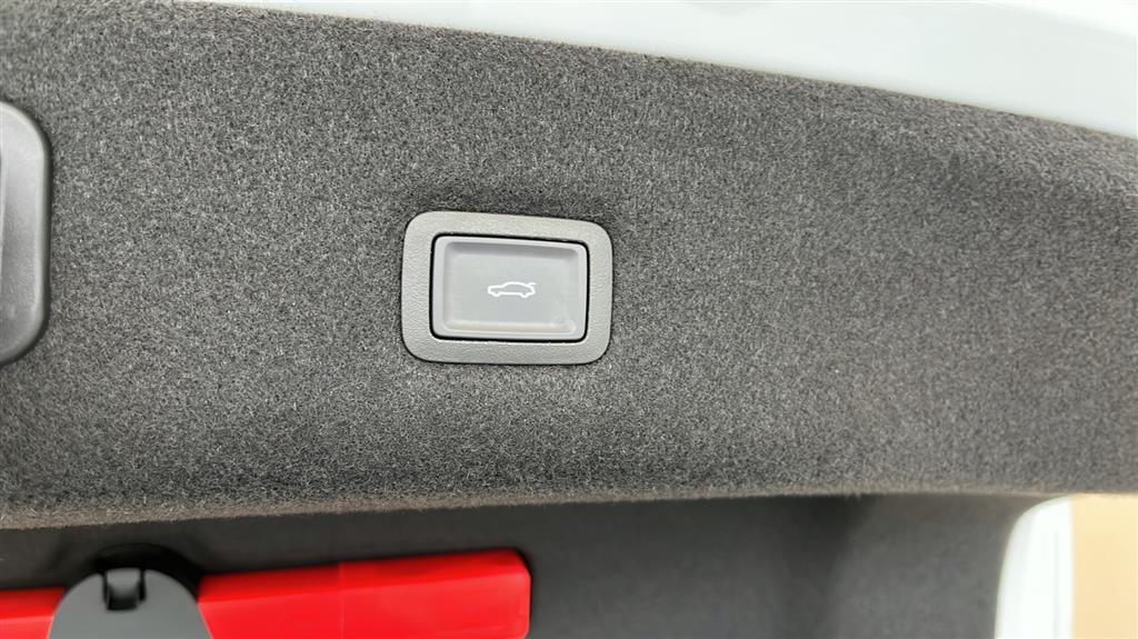 Hongqi EH7 EL Exclusive 339HK Aut. - Image 9