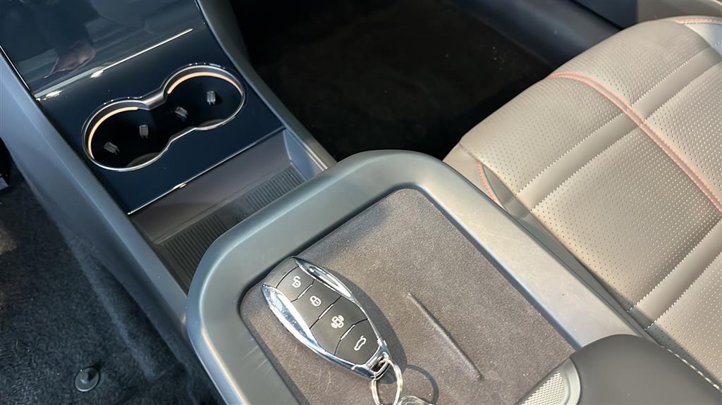 Hongqi EH7 EL Exclusive 339HK Aut. - Image 11