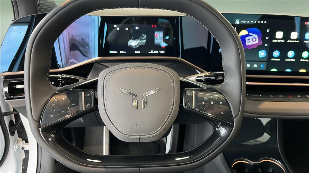 Hongqi EH7 EL Exclusive 339HK Aut. - Image 13
