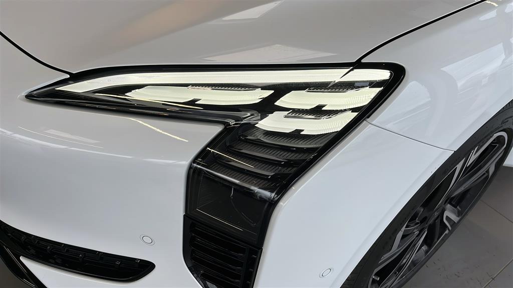 Hongqi EH7 EL Exclusive 339HK Aut. - Image 17