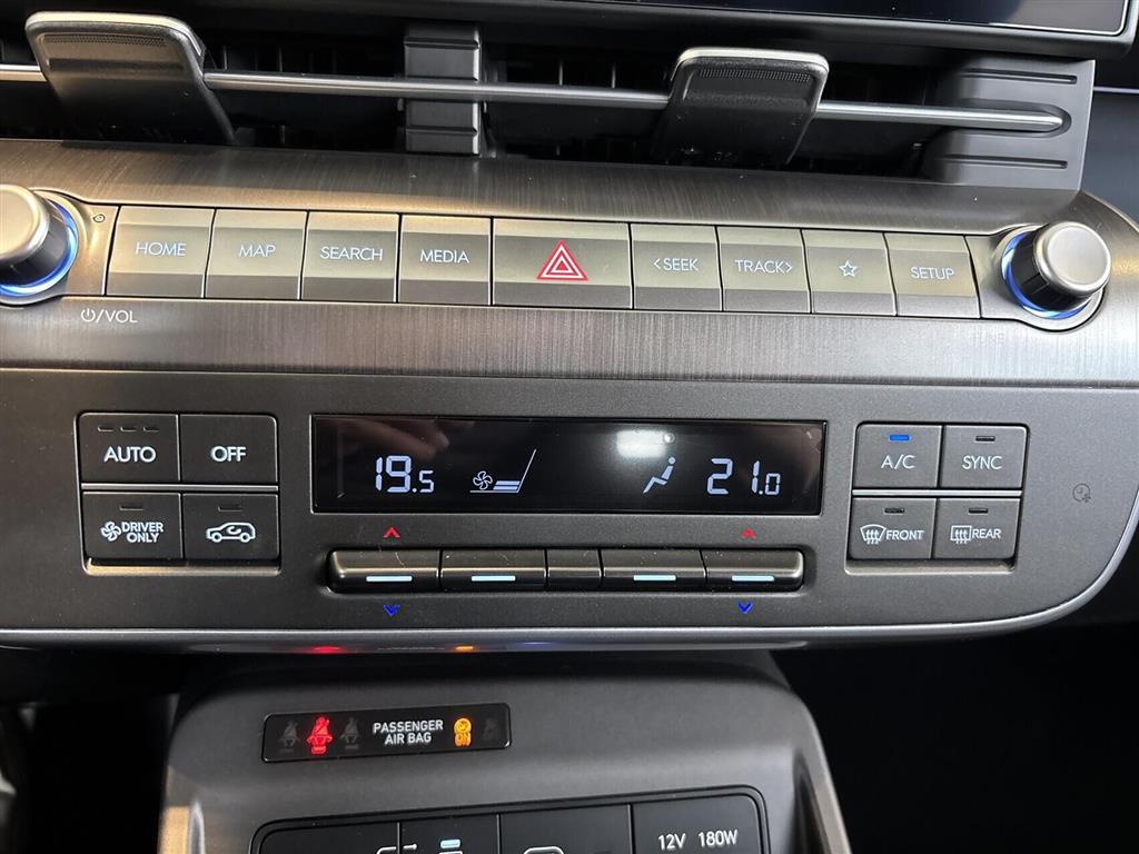Hyundai Kona Electric 65,4 kWh Ultimate Long Range 217HK 5d Aut. - Image 11