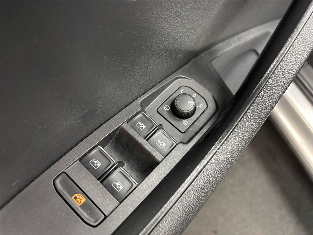 Skoda Karoq 1,0 TSI Style DSG 115HK 5d 7g Aut. - Image 9