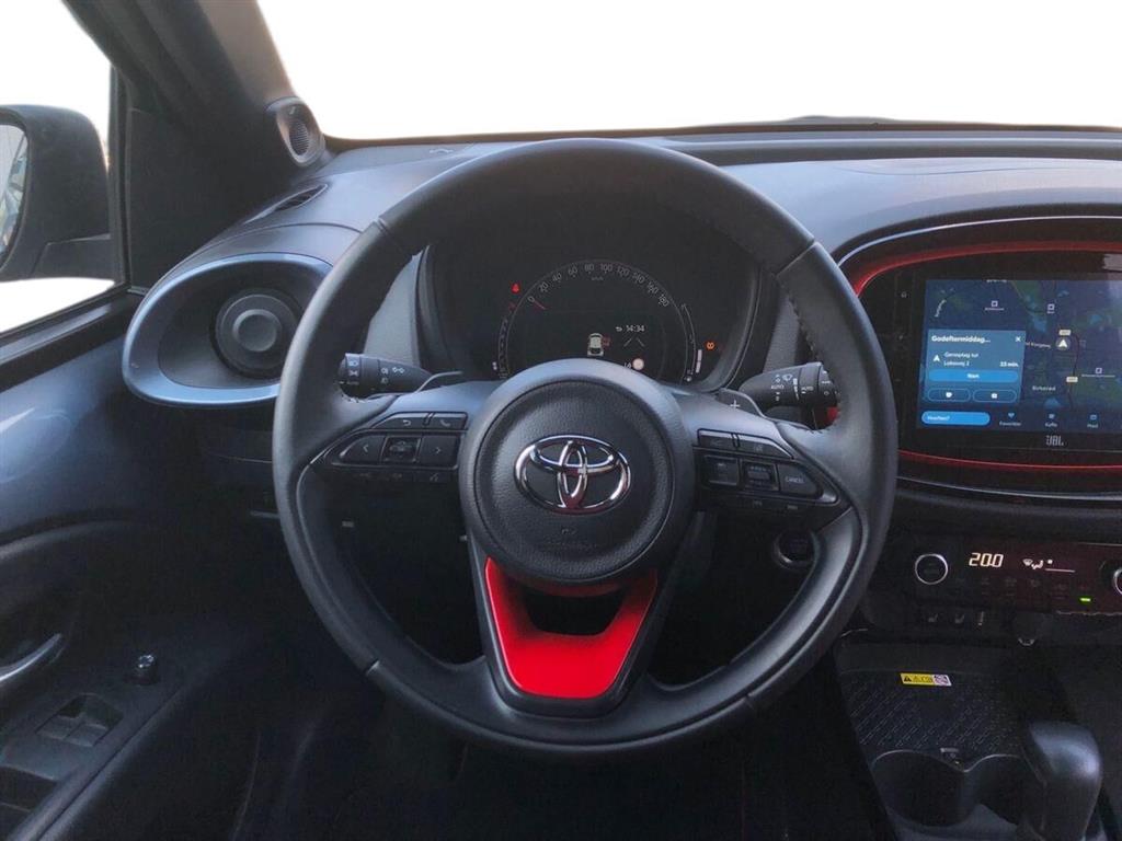 Toyota Aygo X 1,0 VVT-I Undercover 72HK 5d Aut. - Image 9