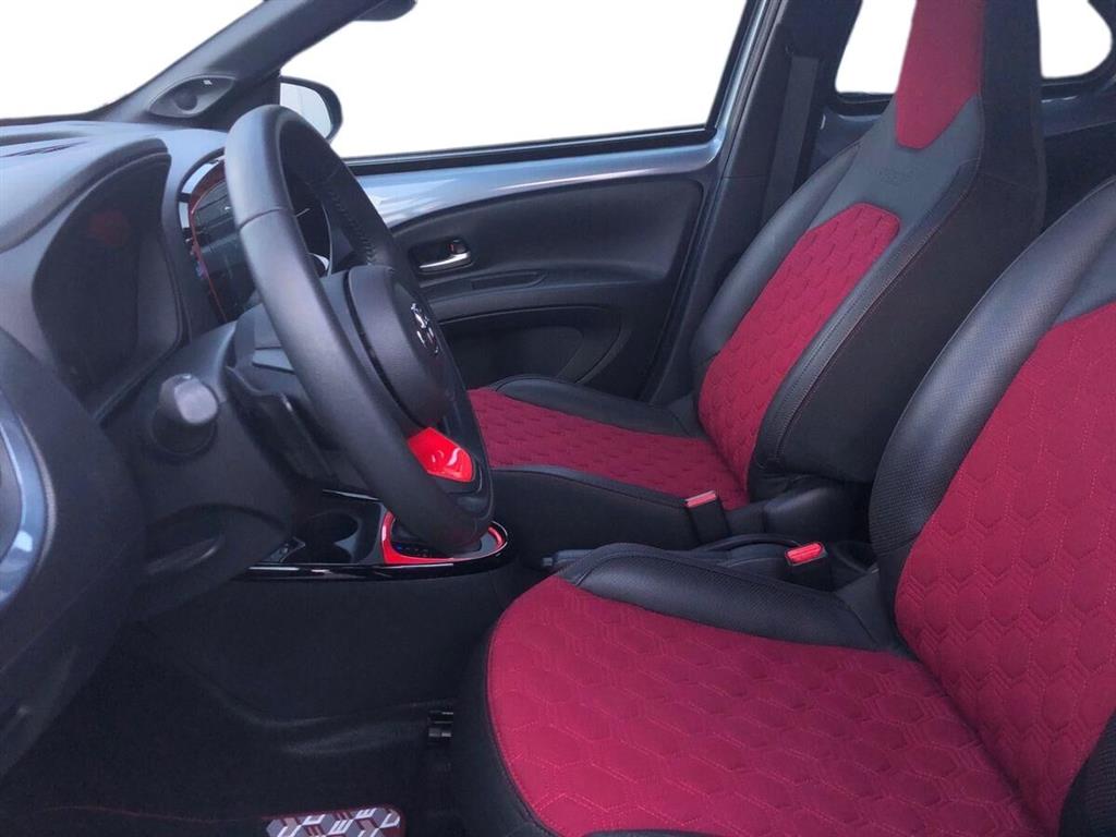 Toyota Aygo X 1,0 VVT-I Undercover 72HK 5d Aut. - Image 18