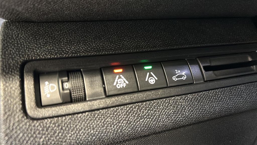 Peugeot 3008 1,2 PureTech Allure Pack EAT8 130HK 5d 8g Aut. - Image 23