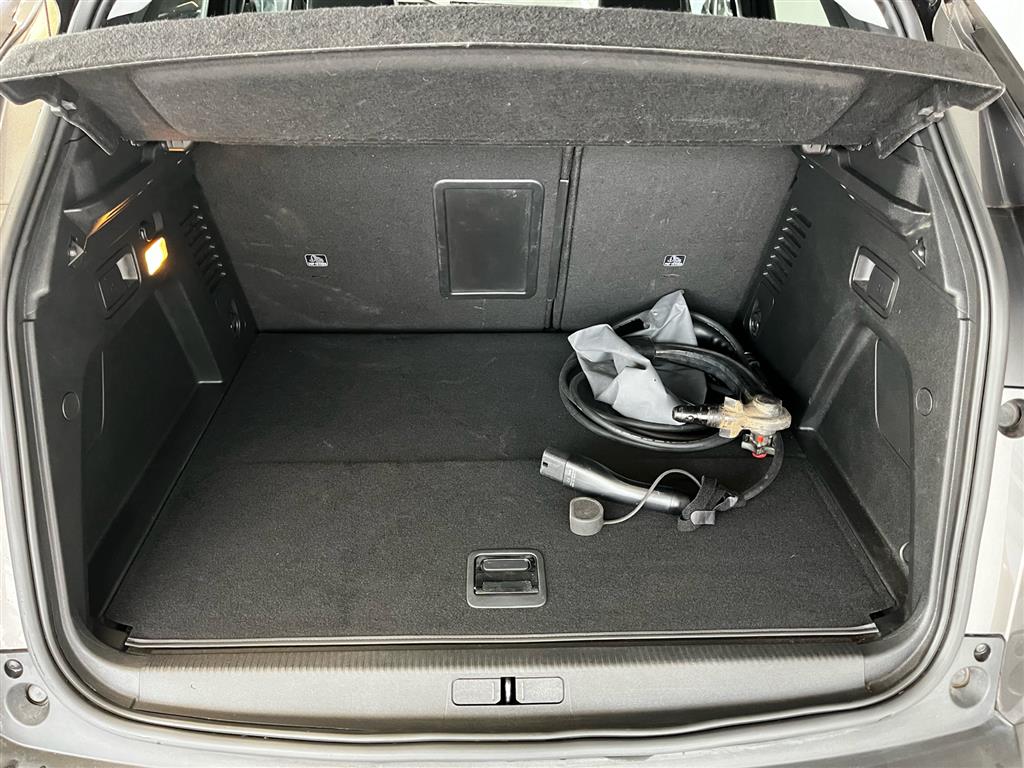 Peugeot 3008 1,6 PureTech Plugin-hybrid Selection Sport LTD EAT8 225HK 5d 8g Aut. - Image 8