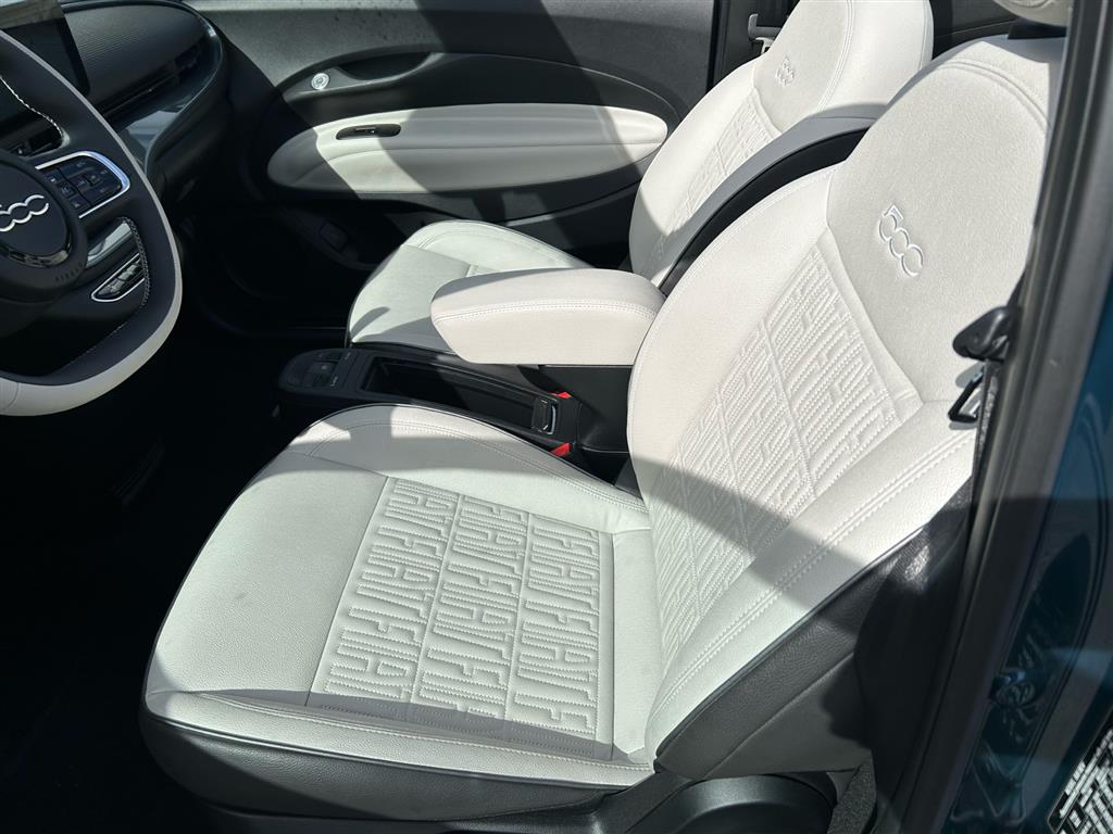 Fiat 500e 44,6 kWh La Prima 118HK Cabr. Aut. - Image 11