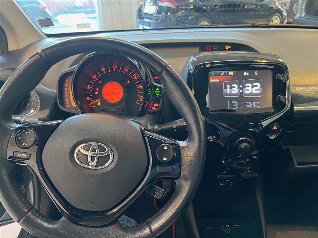 Toyota Aygo 1,0 VVT-I X-Wave Sky 69HK 5d - Image 7