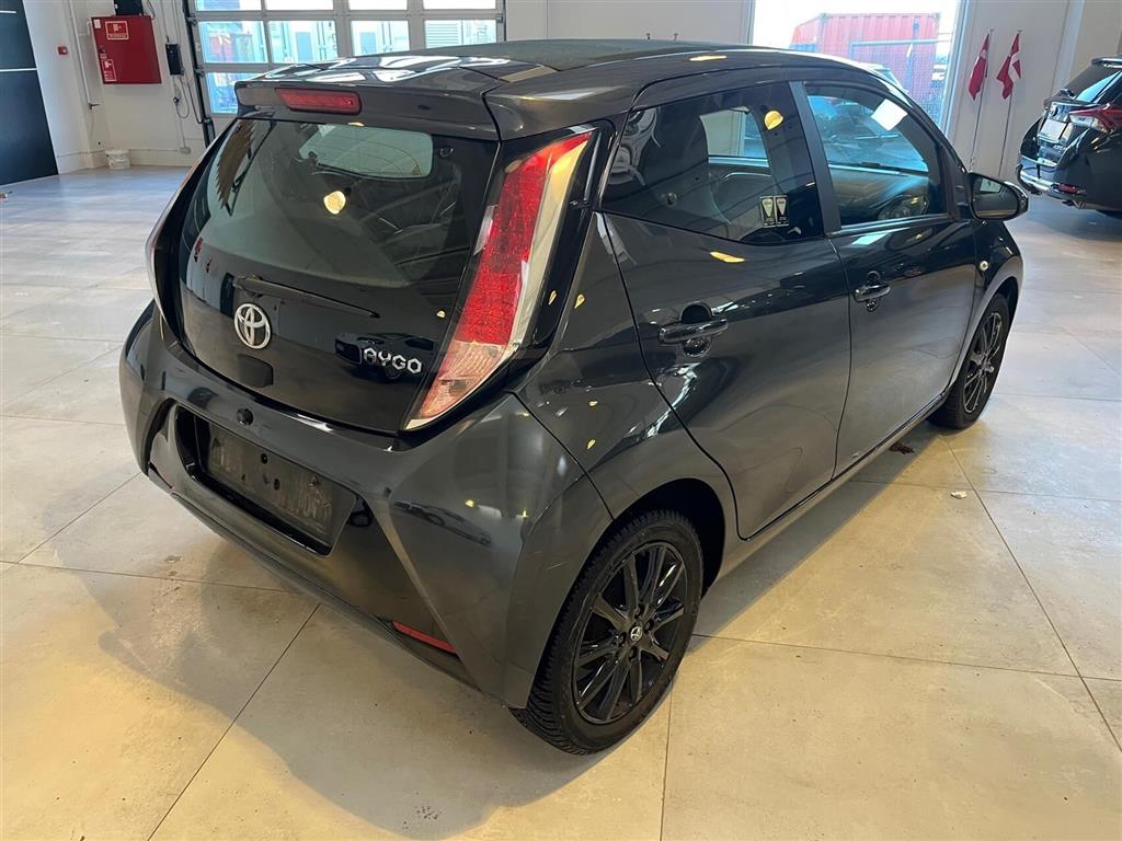 Toyota Aygo 1,0 VVT-I X-Wave Sky 69HK 5d - Image 3