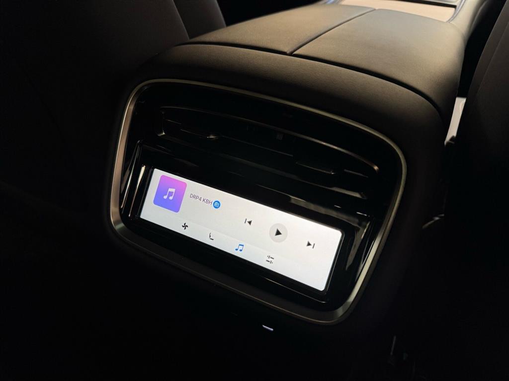 Exlantix ES EL AWD 480HK 5d Aut. - Image 12