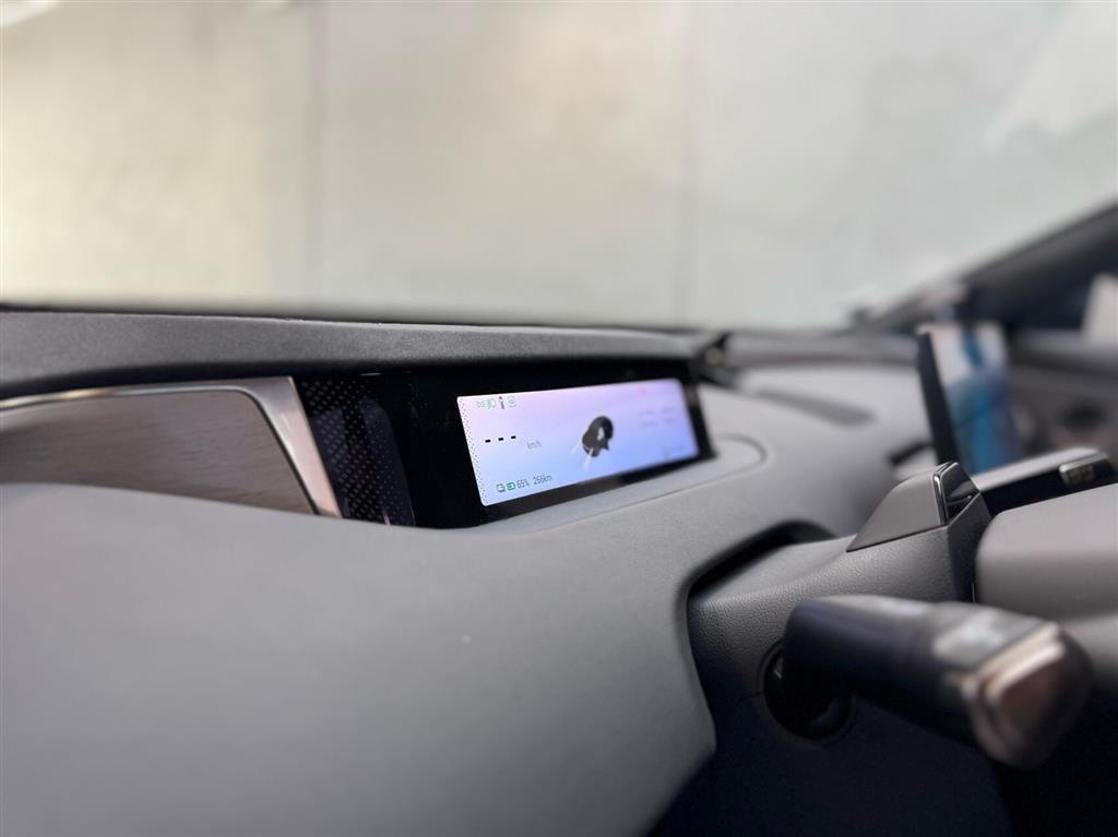 Exlantix ES EL AWD 480HK 5d Aut. - Image 17