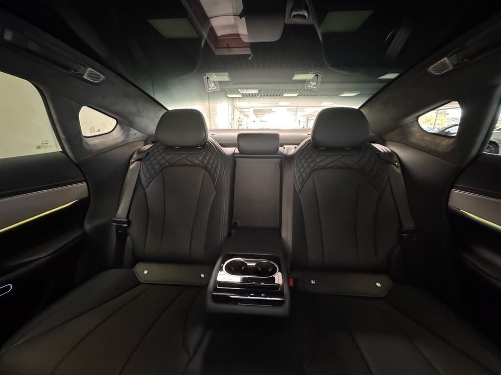 Exlantix ES EL AWD 480HK 5d Aut. - Image 23
