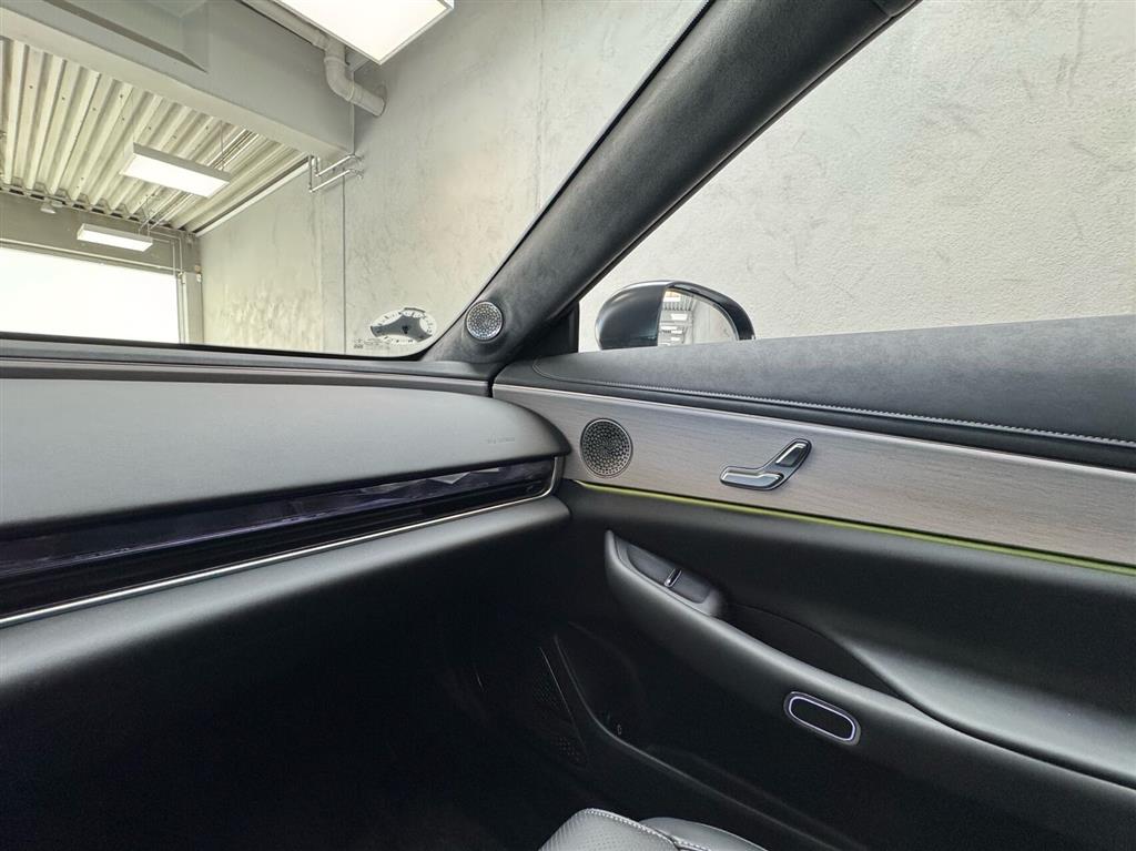 Exlantix ES EL AWD 480HK 5d Aut. - Image 24