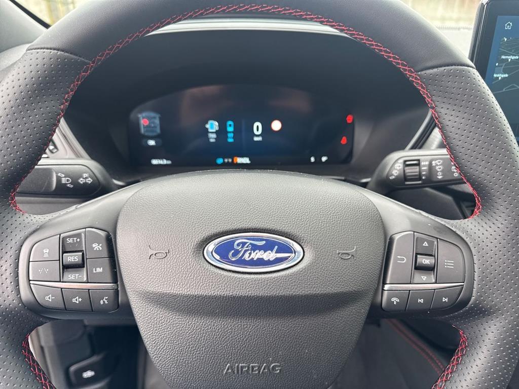 Ford Kuga 2,5 Plugin-hybrid ST-Line X CVT 243HK 5d Aut. - Image 16