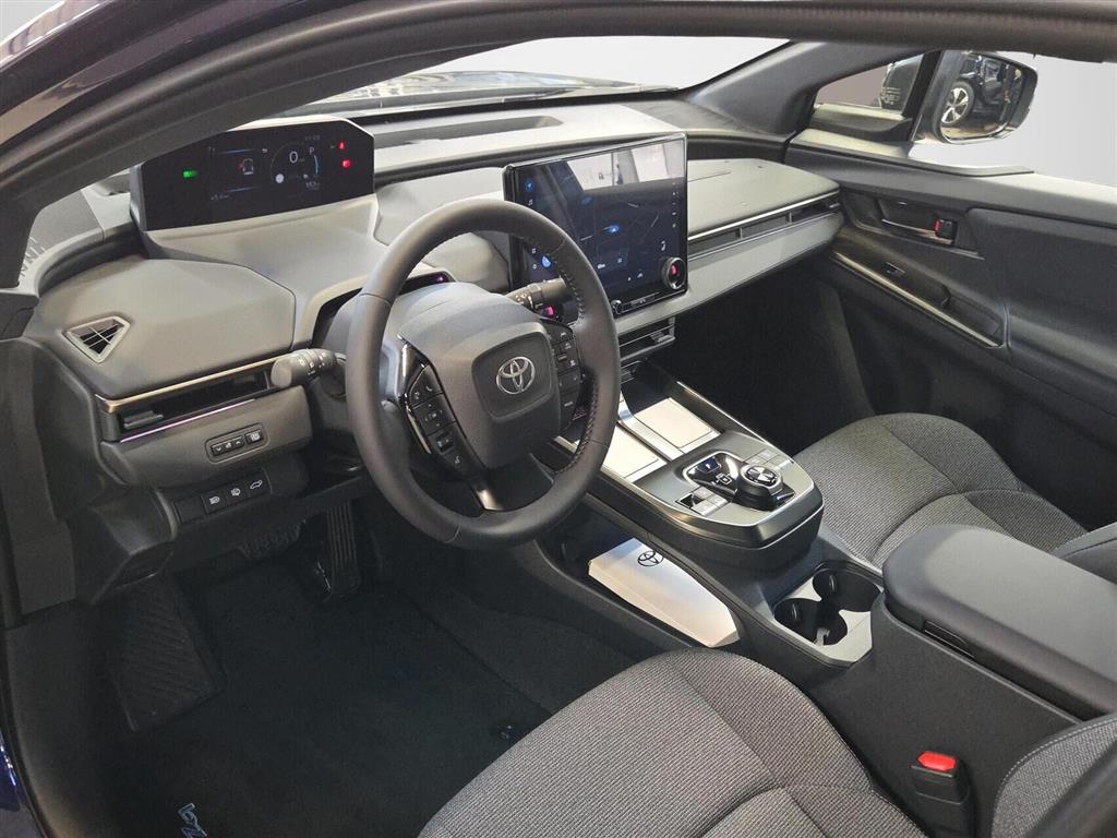 Toyota BZ4X EL Active Tech 224HK 5d Aut. - Image 15