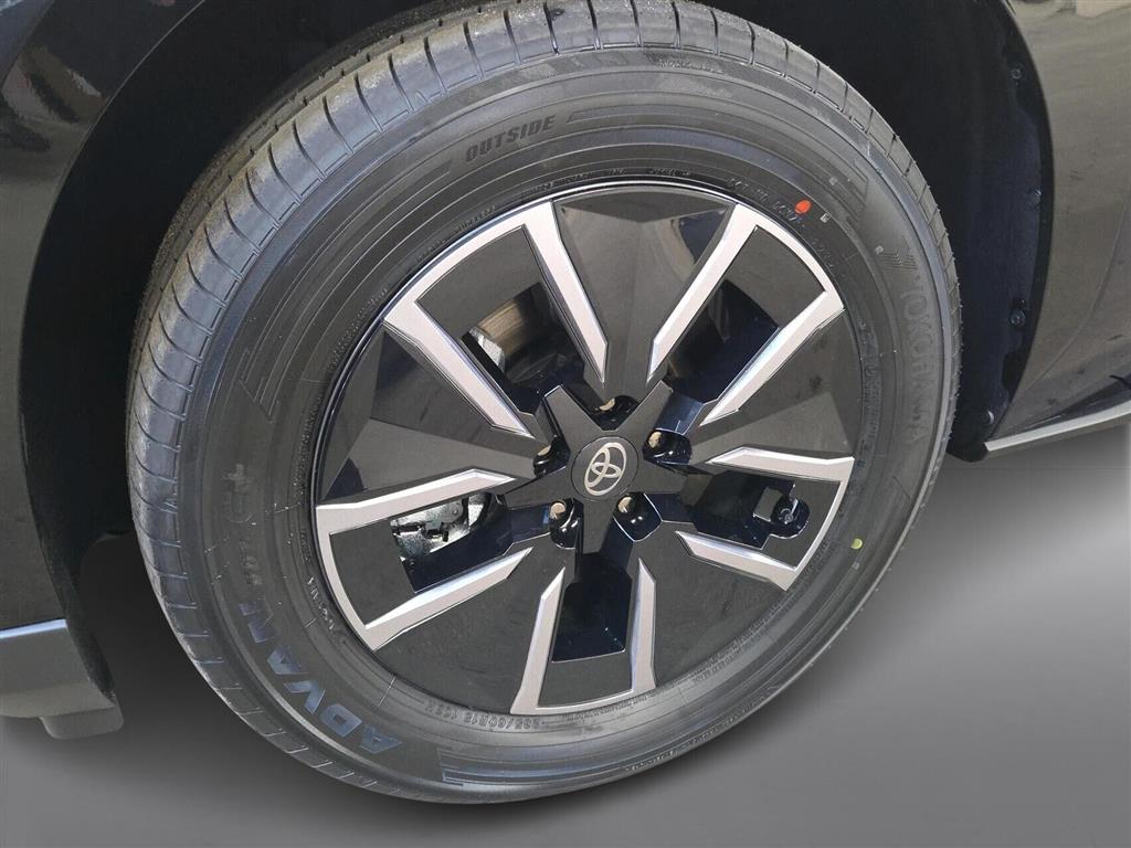 Toyota BZ4X EL Active Tech 224HK 5d Aut. - Image 17