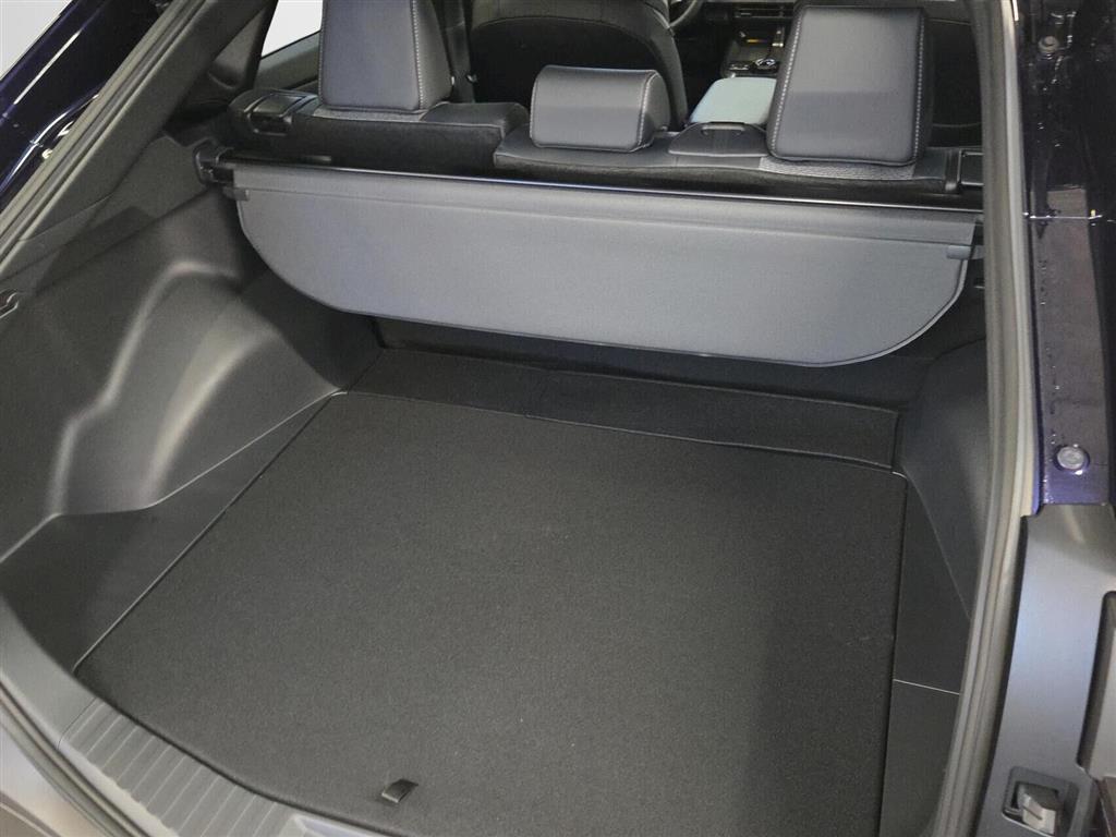 Toyota BZ4X EL Active Tech 224HK 5d Aut. - Image 18