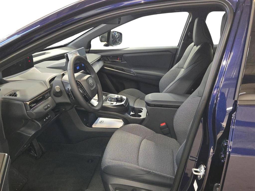 Toyota BZ4X EL Active Tech 224HK 5d Aut. - Image 4
