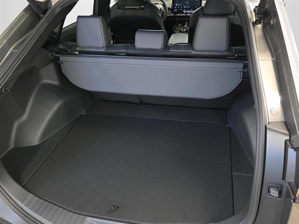 Toyota BZ4X EL Active Tech 224HK 5d Aut. - Image 17