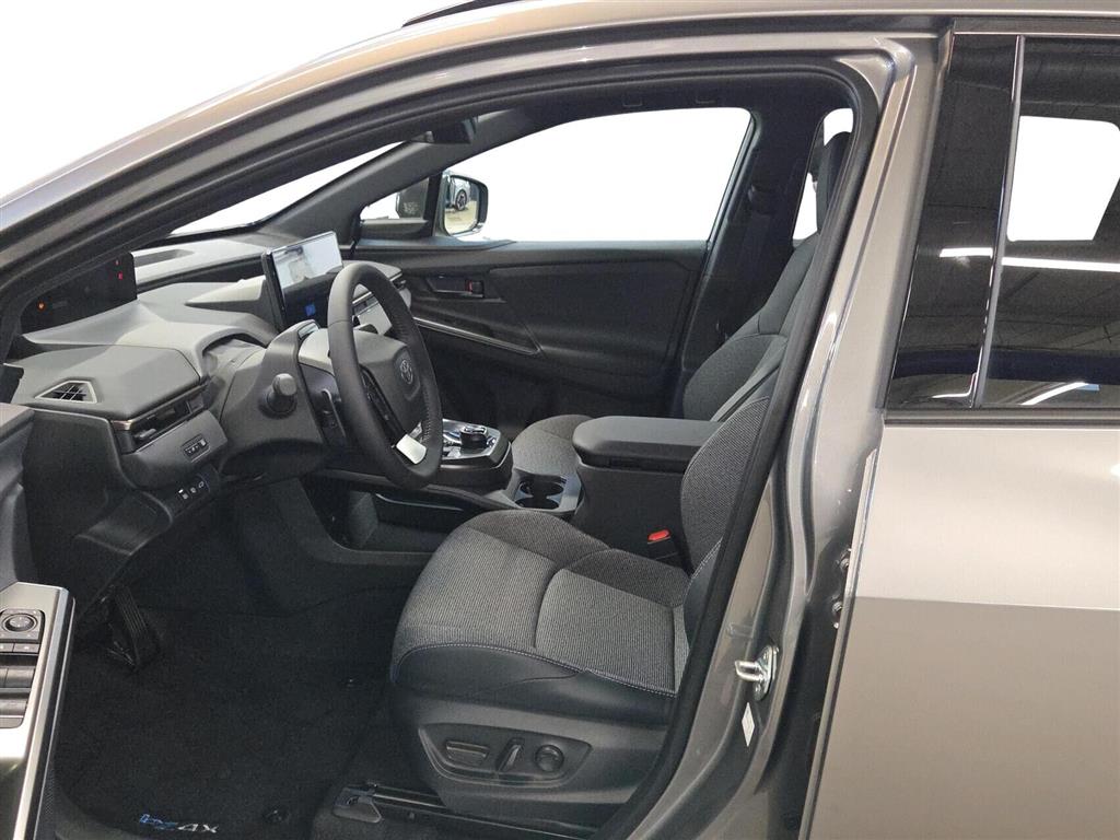 Toyota BZ4X EL Active Tech 224HK 5d Aut. - Image 4