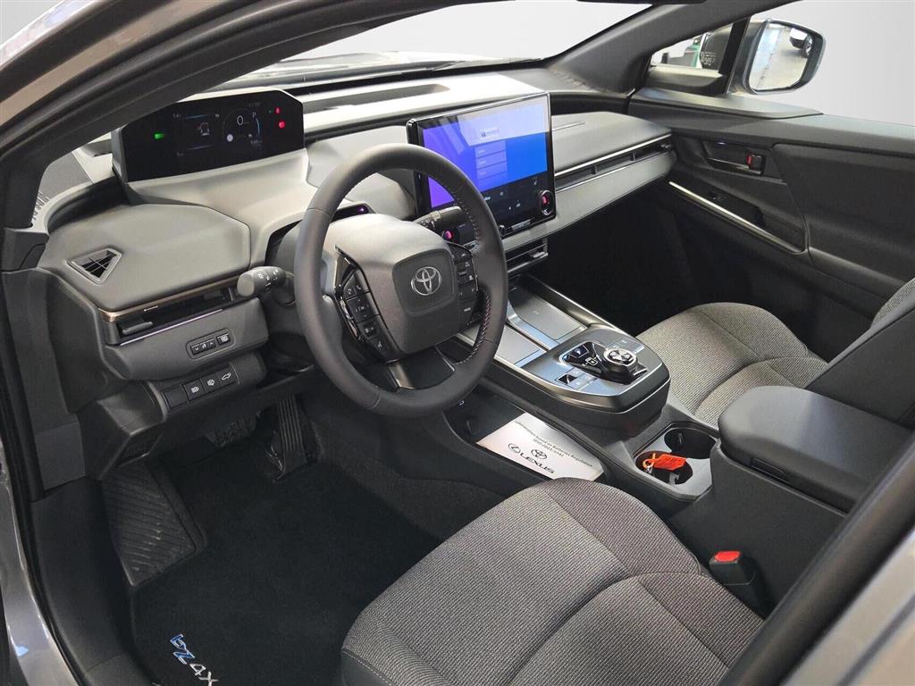 Toyota BZ4X EL Active Tech 224HK 5d Aut. - Image 15