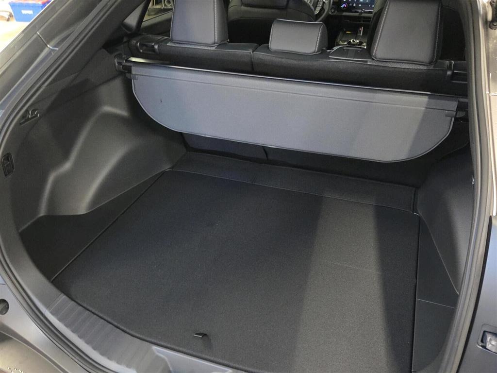 Toyota BZ4X EL Active Tech 224HK 5d Aut. - Image 19