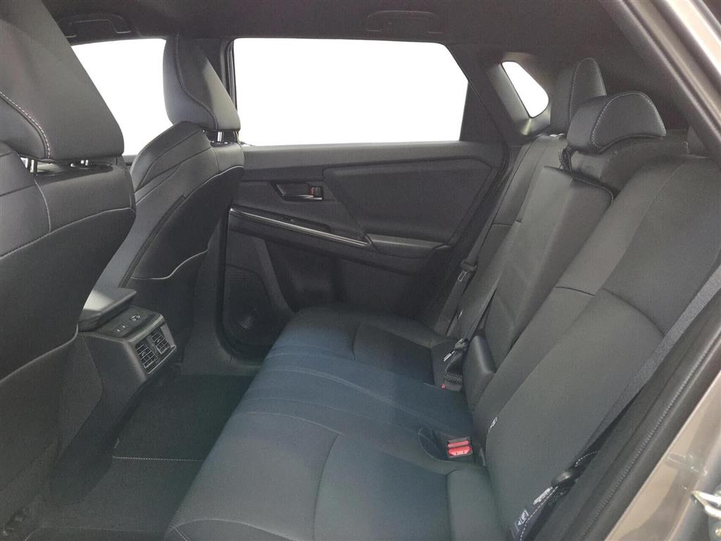 Toyota bZ4X EL Executive 224HK 5d Aut. - Image 5