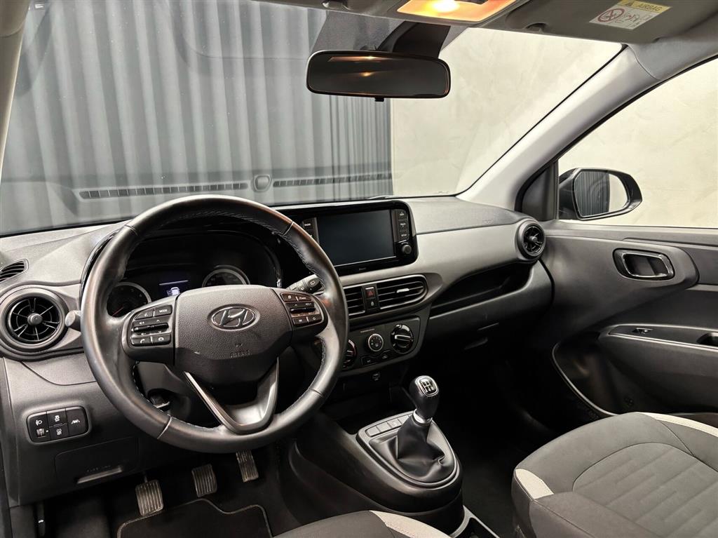 Hyundai i10 1,0 Essential 67HK 5d - Image 8