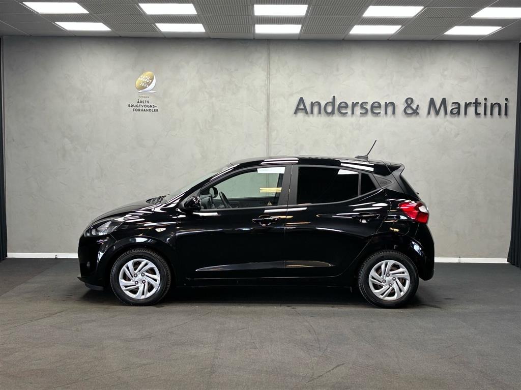 Hyundai i10 1,0 Essential 67HK 5d - Image 2
