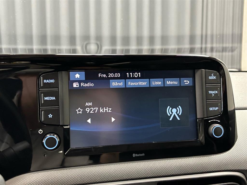 Hyundai i10 1,0 Essential 67HK 5d - Image 18