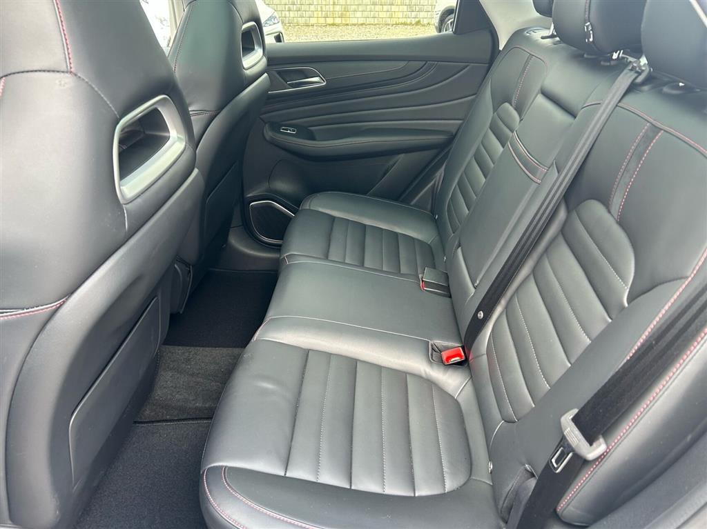 MG EHS 1,5 T-GDi PHEV Luxury 258HK 5d Aut. - Image 12