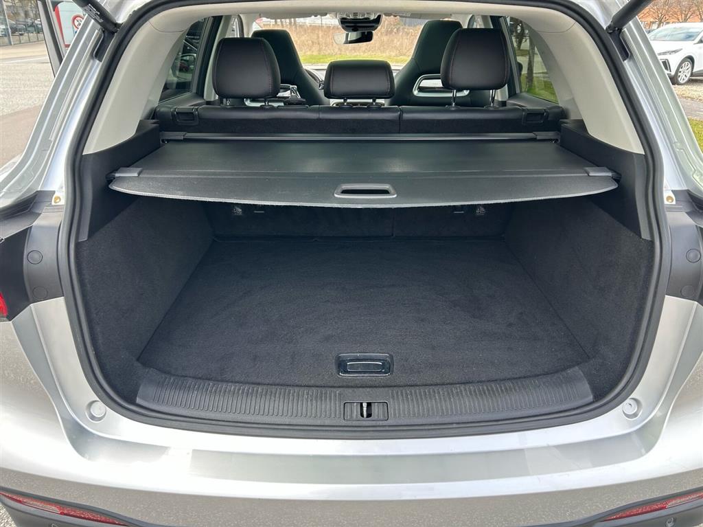 MG EHS 1,5 T-GDi PHEV Luxury 258HK 5d Aut. - Image 13