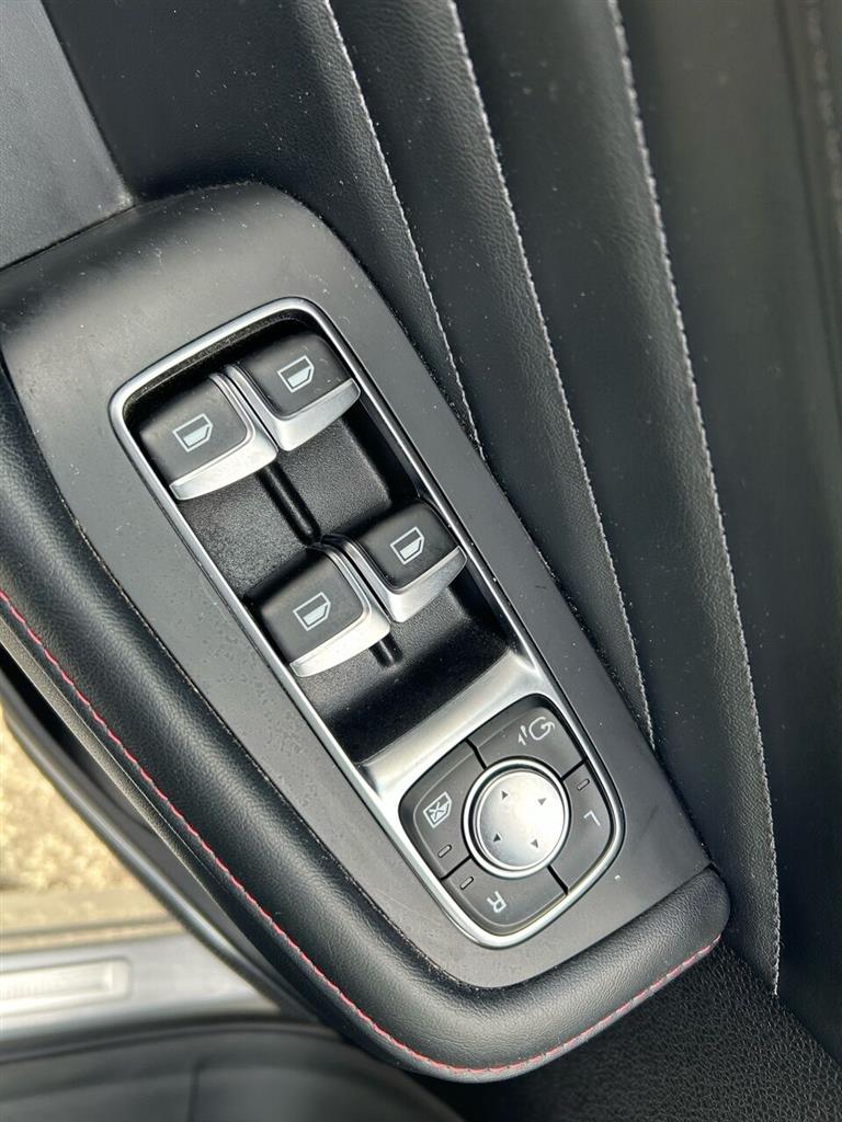 MG EHS 1,5 T-GDi PHEV Luxury 258HK 5d Aut. - Image 15