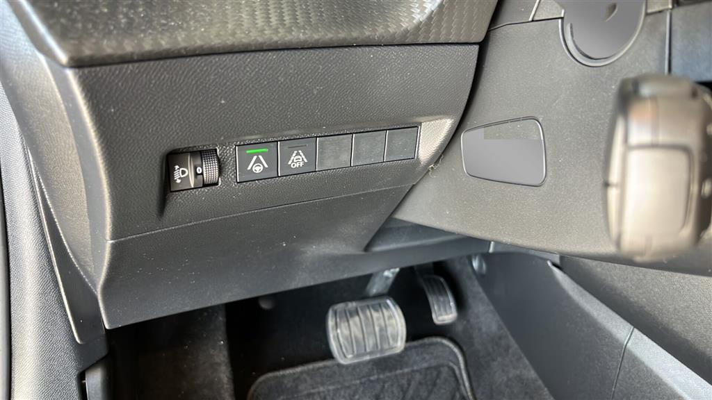 Peugeot 208 1,2 PureTech Black Selection EAT8 100HK 5d 8g Aut. - Image 14
