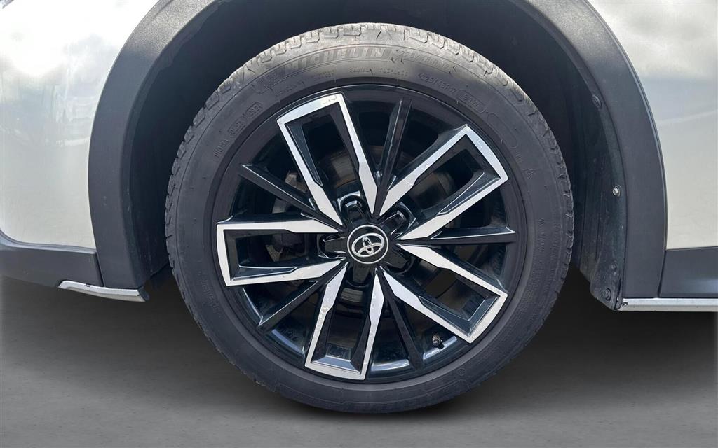 Toyota Corolla Touring Sports 1,8 Hybrid H3 TREK Smart E-CVT 122HK Stc Trinl. Gear - Image 16