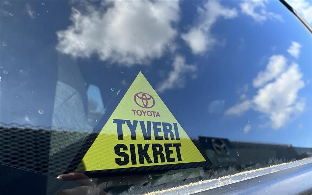 Toyota Corolla Touring Sports 1,8 Hybrid H3 TREK Smart E-CVT 122HK Stc Trinl. Gear - Image 20