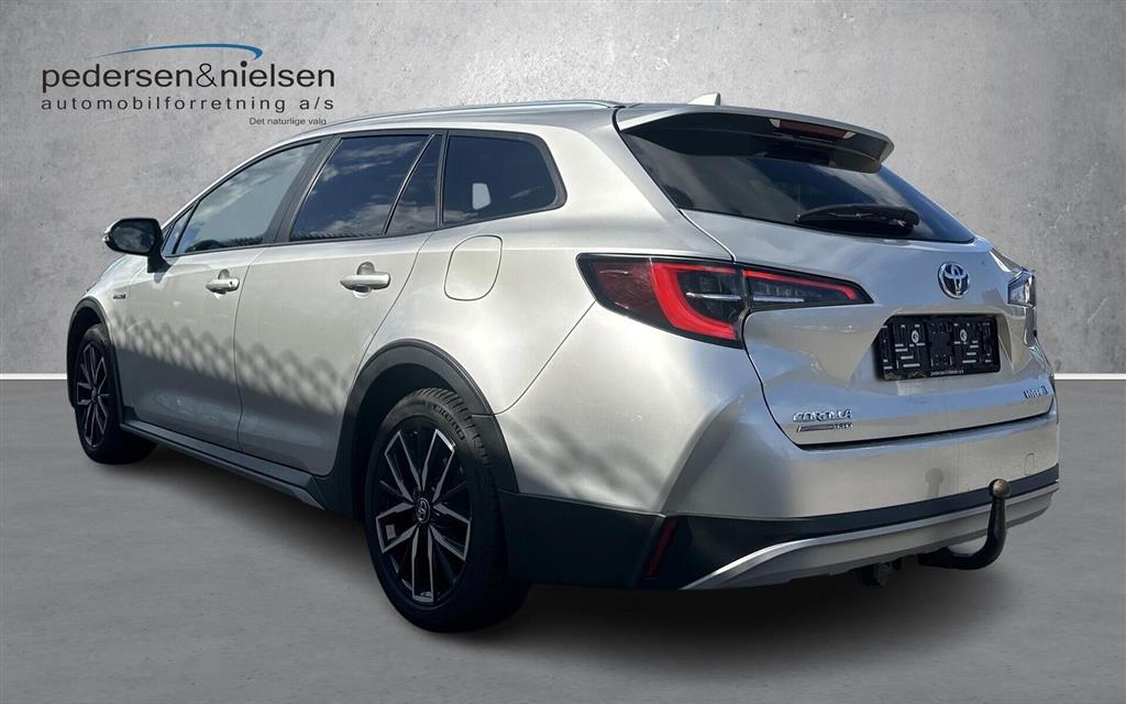 Toyota Corolla Touring Sports 1,8 Hybrid H3 TREK Smart E-CVT 122HK Stc Trinl. Gear - Image 3