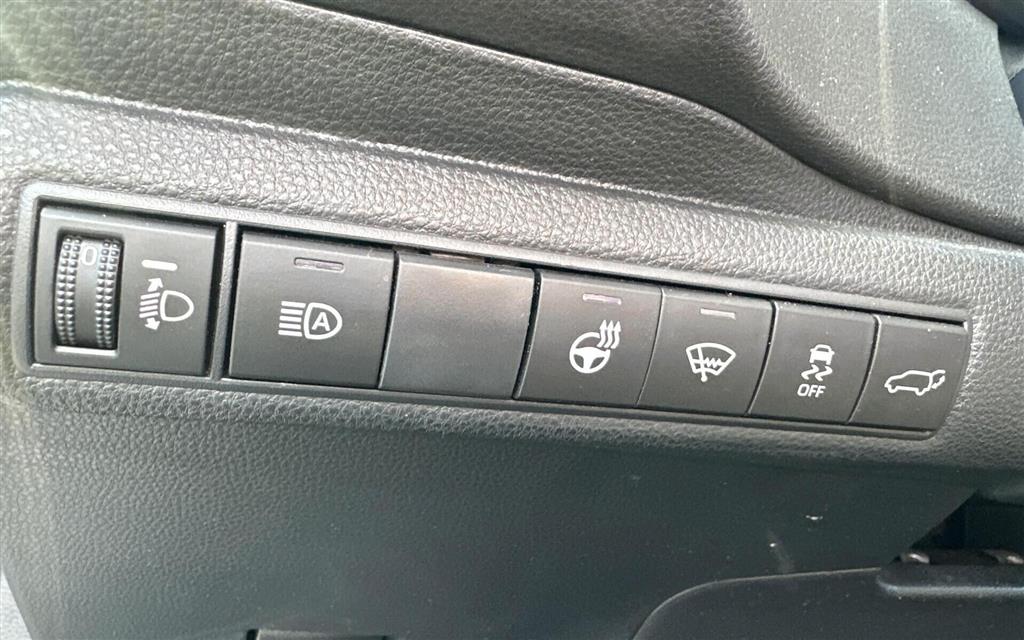 Toyota Corolla Touring Sports 1,8 Hybrid H3 TREK Smart E-CVT 122HK Stc Trinl. Gear - Image 22