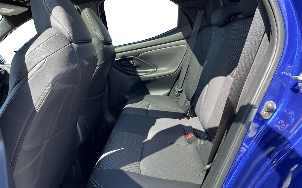 Mazda 2 1,5 VVT-I Hybrid Homura Plus CVT 116HK 5d Trinl. Gear - Image 10