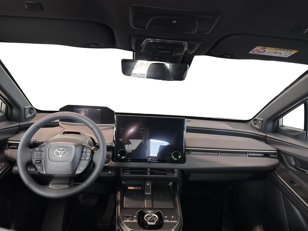 Toyota bZ4X EL Executive 224HK 5d Aut. - Image 6