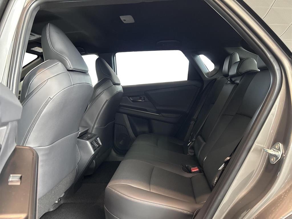 Toyota bZ4X EL Executive 224HK 5d Aut. - Image 5
