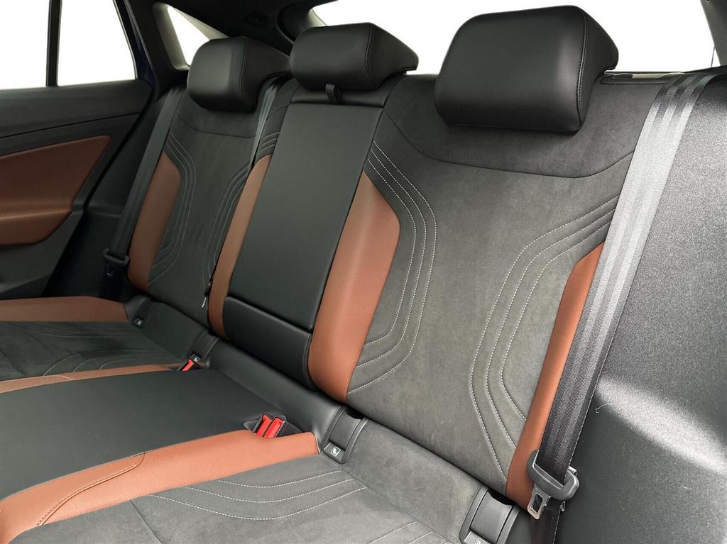 VW ID.5 EL Pro Performance 204HK 5d Aut. - Image 13
