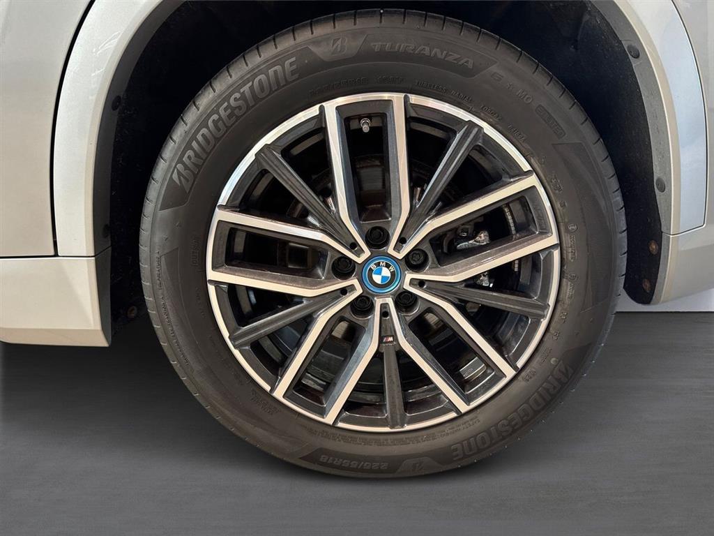 BMW iX1 xDrive30 EL M-Sport 4x4 313HK 5d Aut. - Image 10