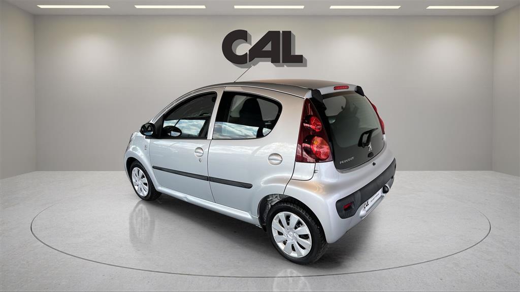 Peugeot 107 1,0 Comfort Plus 2 Tronic 68HK 5d Aut. - Image 2