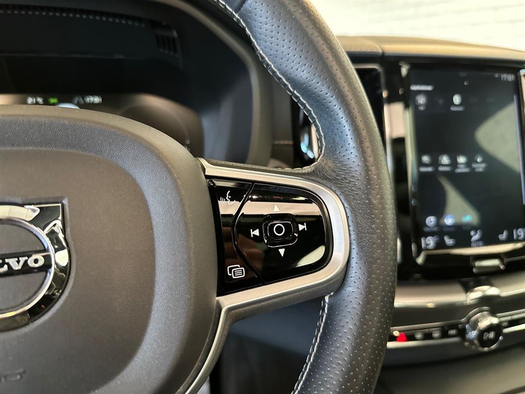 Volvo XC60 2,0 T8 Twin Engine Plugin-hybrid R-design AWD 390HK 5d 8g Aut. - Image 15