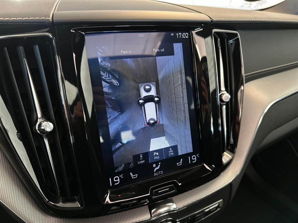 Volvo XC60 2,0 T8 Twin Engine Plugin-hybrid R-design AWD 390HK 5d 8g Aut. - Image 13
