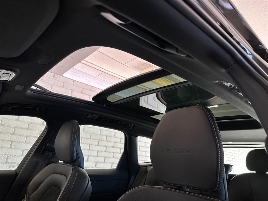 Volvo XC60 2,0 T8 Twin Engine Plugin-hybrid R-design AWD 390HK 5d 8g Aut. - Image 3