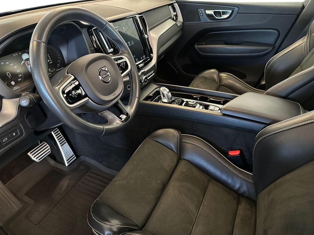 Volvo XC60 2,0 T8 Twin Engine Plugin-hybrid R-design AWD 390HK 5d 8g Aut. - Image 9